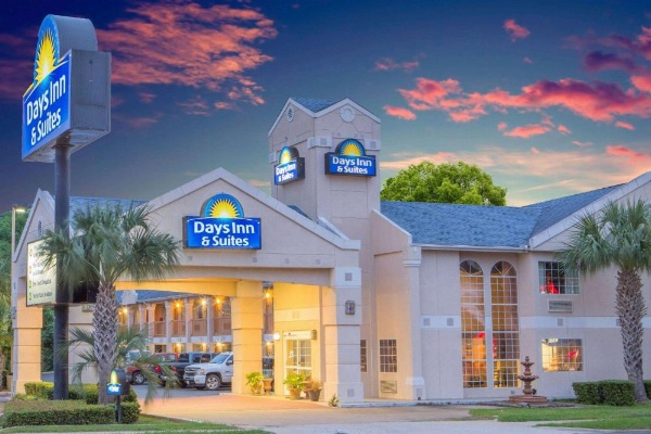 Days Inn by Wyndham Nacogdoches/SFA University/Downtown image 25