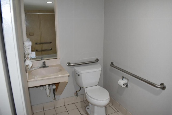 Days Inn by Wyndham Nacogdoches/SFA University/Downtown image 26