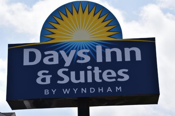 Days Inn by Wyndham Nacogdoches/SFA University/Downtown image 9